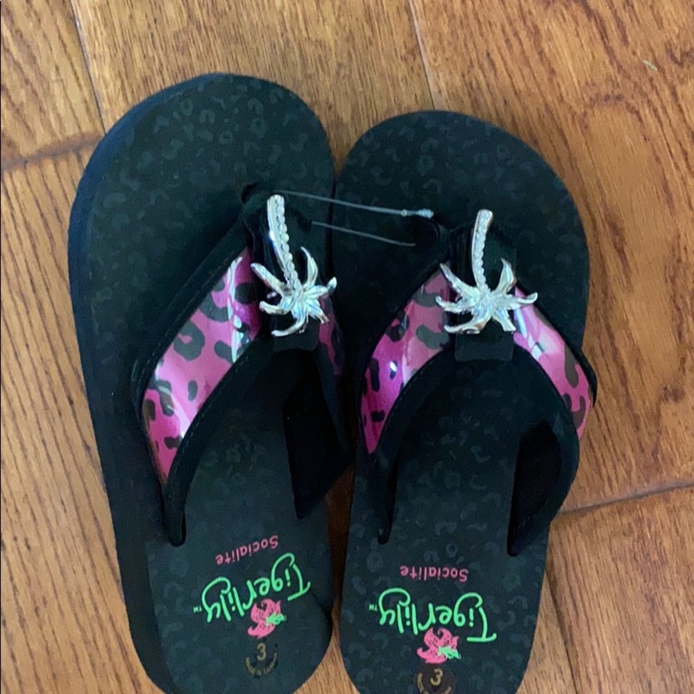 🌴NWT🌴 Tiger lily KIDS flip flop